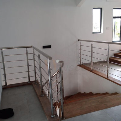 घूर्णन सीढ़ी स्टेनलेस स्टील रेलिंग 1000-2000 मिमी ग्लास आईनॉक्स 201 304 316 ग्रेड