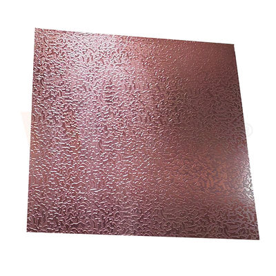 1500mmx300mm सजावटी स्टेनलेस स्टील शीट गुलाब लाल पत्थर पैटर्न नक़्क़ाशीदार समाप्त