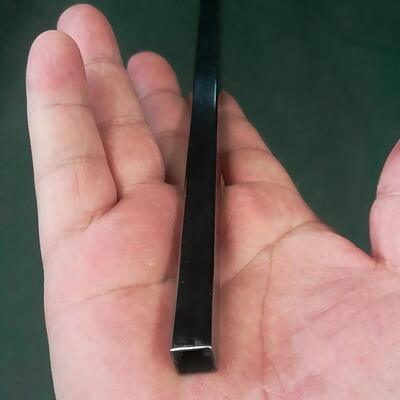 10×10mm से 200×200mm स्टेनलेस स्टील स्क्वायर और आयताकार ट्यूब 1.5-5.0mm दीवार की मोटाई के साथ निर्माण और रेलिंग के लिए