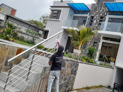 इंडोर डेकोरेशन 201 304 316 स्टेनलेस स्टील सीढ़ी रेलिंग आईनॉक्स सीढ़ियाँ